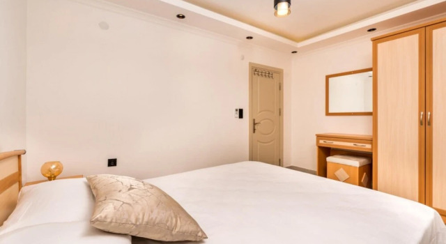 Great Flat 300 m to Beach With Shared Pool in Kas, Забронировать Отель Анталья провинция Анталья