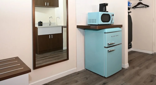 Четырёхместный номер Premium с балконом и с красивым видом из окна Golden Host Resort - Sarasota