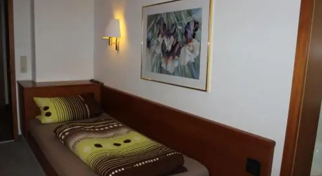 Ristorante Pizzeria Pension Taormina, Varaa Hotelli Hotellit Baijeri pysäköinnillä, Pysäköinti
