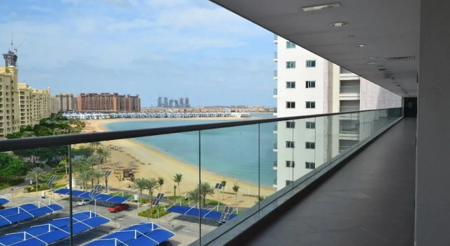 Апартаменты Royal Beautiful Sea View Palm