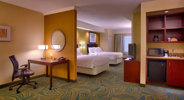 Четырёхместный люкс SpringHill Suites by Marriott Cedar City