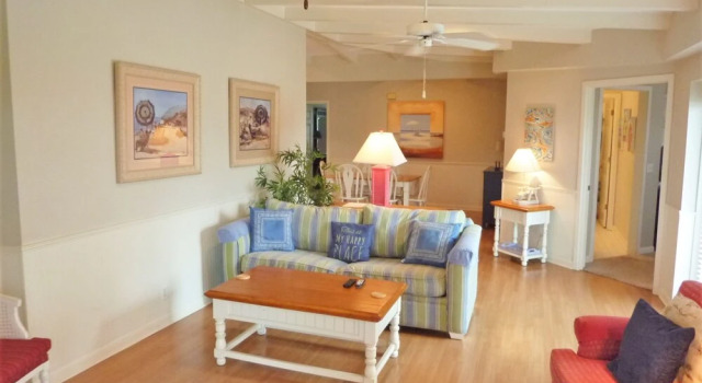 Guiding Light Unit C - Groundfloor by Jekyll Realty, Buchen Sie Ferienhaus Villen in Jekyll Island, Villa