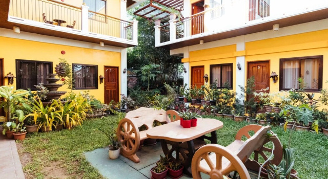 RedDoorz near Robinsons Puerto Princesa