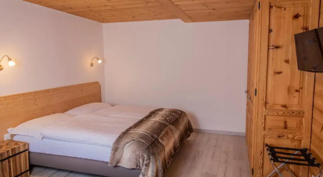 Номер Comfort Hôtel Alpina - Swiss Ski & Bike Lodge Grimentz