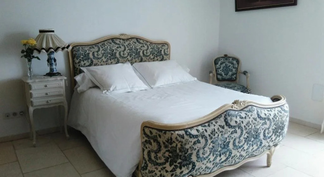Domaine De Lardoisiere, Book Hotel Delme 