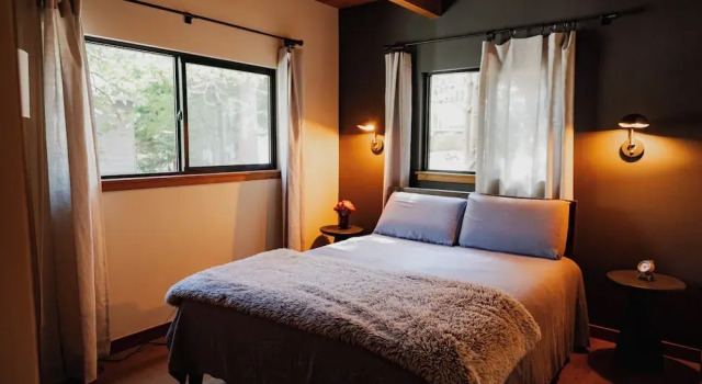 Newly Remodeled Luxury Cabin, Book Feriehus Villaer i Blue Jay, Villa