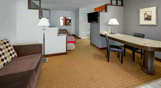 Люкс Ramada by Wyndham El Paso