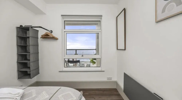 Beachfront Apartment With Sea View By My Getaways, Забронировать Апартаменты/квартира Апартаменты Исторического графства Суссекса, Апартаменты/квартира