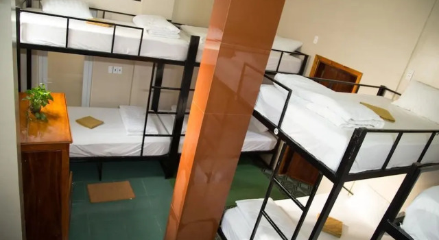 Village House - Hostel, Book Hostel / Vandrerhjem Hostels i Quang Binh, Hostel / Vandrerhjem