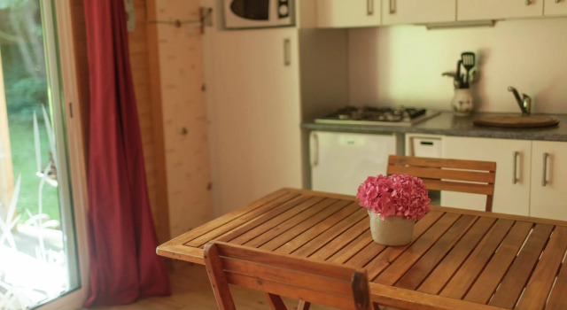 Lovely Holiday Home in Le Ponchel with Garden & Pond, Varaa Mökki  