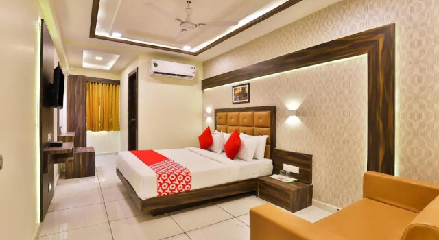 Двухместный номер Standard OYO 19501 Hotel Silver Palace