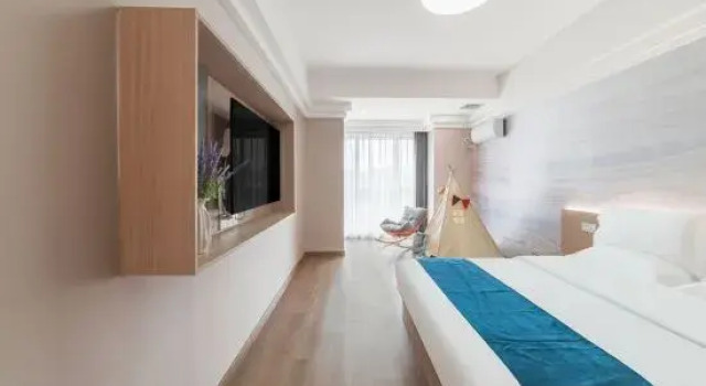 Семейный тент Chongqing Yishe Apartment (Rongchuang Culture Tourism City Branch)