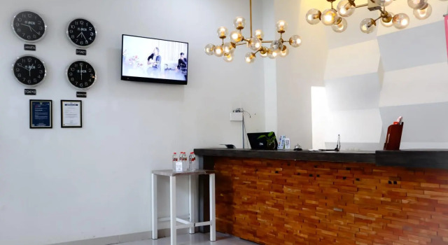 De La Charis Hotel by Waringin Hospitality