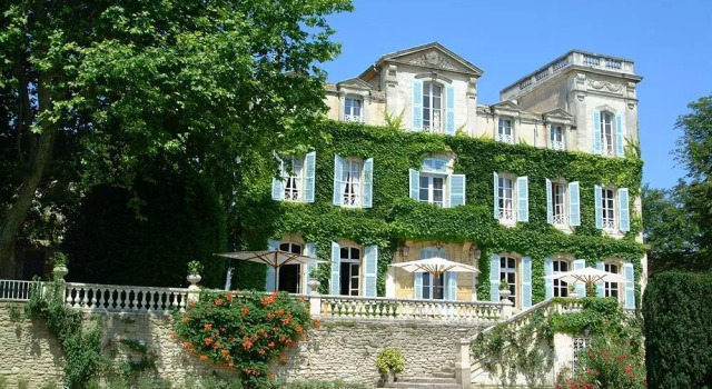 Chateau de Varenne, Rezervovat Hotel Sauveterre Gard