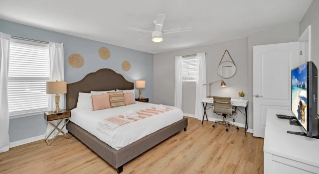 Contemporary Masterpiece. Star Wars, Cars, and Disney Princess Rooms. Huge Pool and Game Room With Theatre!, Rezerwuj Hotel Kissimmee Kissimmee