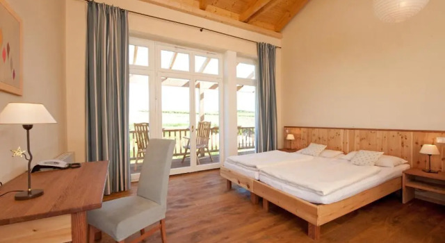 Hotel Gutshaus Parin - Bio- und Gesundheitshotel, Забронировать Отель Отели Дамсхаген с парковкой, Парковка