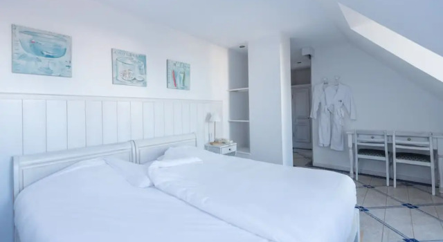 Двухместный номер Standard с балконом и с видом на море Hostellerie de la Pointe Saint-Mathieu - SPA & Restaurant