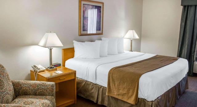 Двухместный номер Standard Quality Inn & Suites Longview Kelso