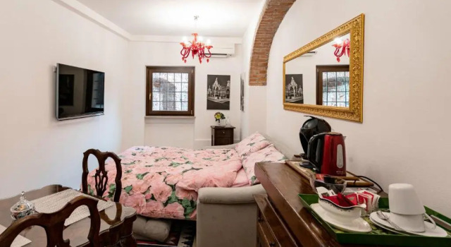 Pied à terre – Bohémien, Забронировать Отель исторический центр Верона, рядом с Церковь Св. Лаврентия Великого