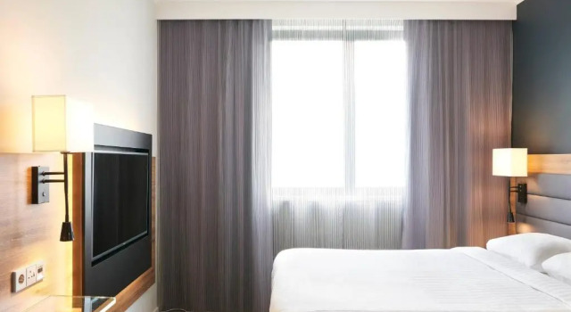 Двухместный номер Moxy Sleeper Moxy Edinburgh Airport