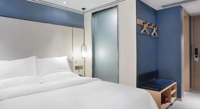 Vyluk Hotel Chongqing Light Rail Station