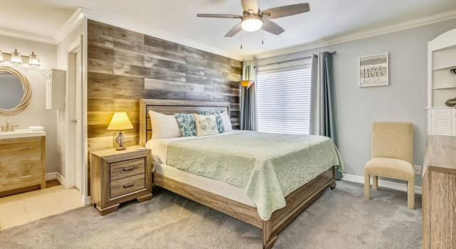 Palms at Cove View 1011-birder's Delight