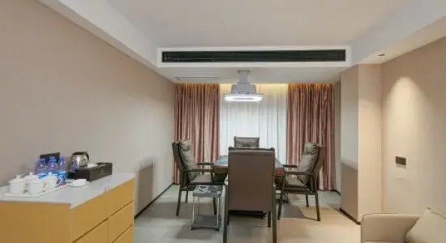 Люкс Weston Hotel（Huizhou North Station Store)