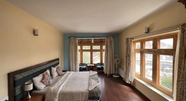 Номер Standard Hotel New Glacier View