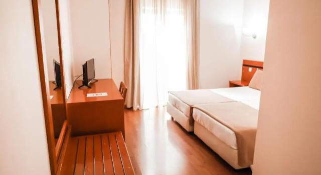 Двухместный номер Standard Vitoria Hotel