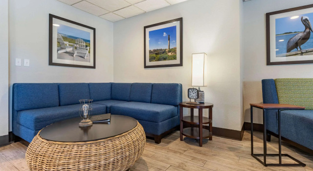 Comfort Suites Southport - Oak Island, Забронировать Отель Саутпорт Северная Каролина
