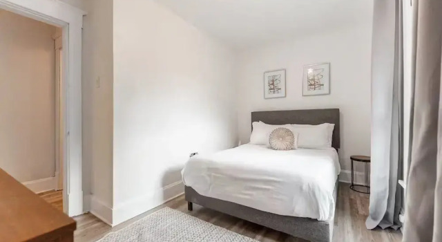 Коттедж Deluxe Cozy 3BR Home in Bates-Hendricks
