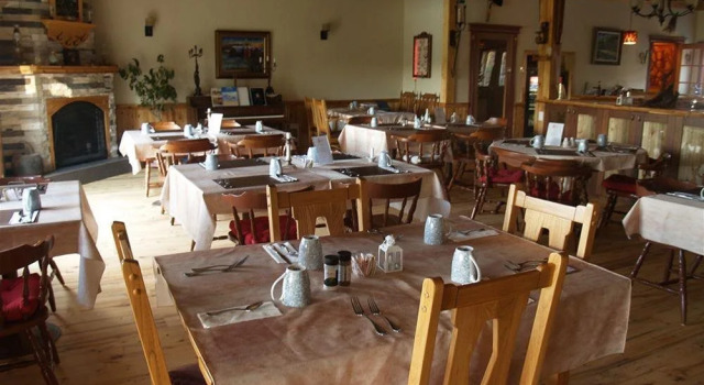 Auberge des Pins Rouges, Rezervovat Hostel  