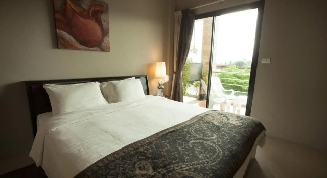 The Green Plaza Hotel