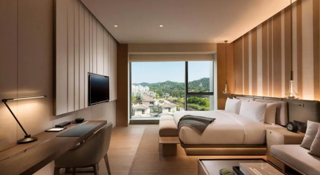 Двухместный номер Deluxe с видом на горы Joyze Hotel Xiamen, Curio Collection By Hilton