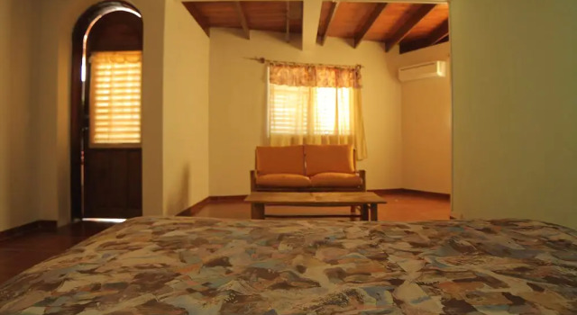 Colin's Hotel