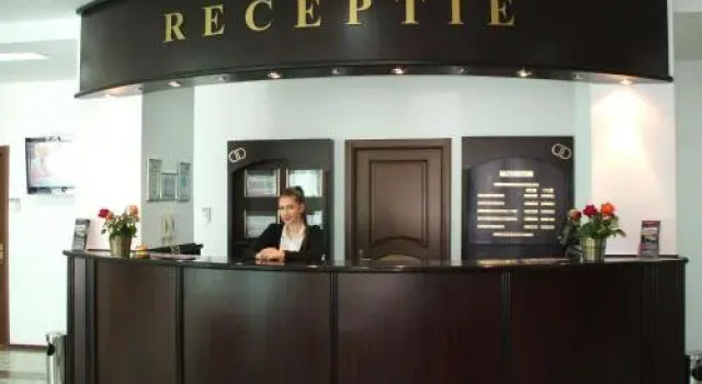 Hotel Condor, Varaa Hotelli Hotellit Mamaia-Sat pysäköinnillä, Pysäköinti