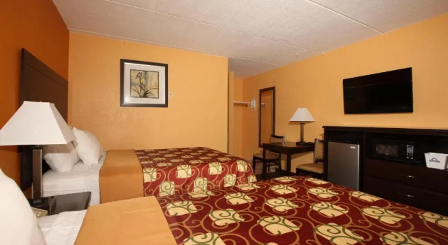 Номер Superior BLUE SKY INN Glens Falls-Saratoga-Lake George
