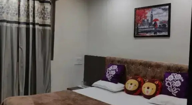 Hotel Centre Point by OYO Rooms, Забронировать Отель Отели штата Махараштры 3 звезды, 3*