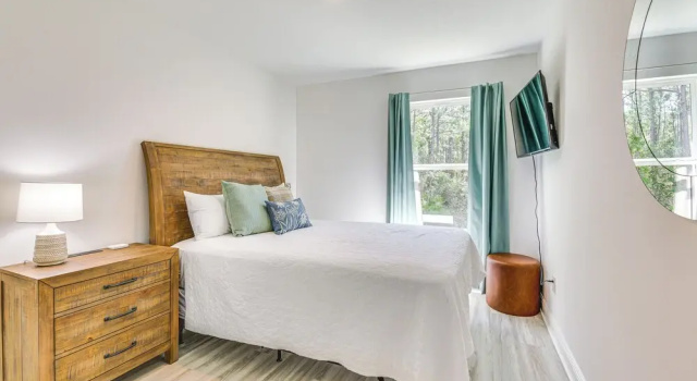 Апартаменты Santa Rosa Beach Townhome ~ 4 Mi to Beach!