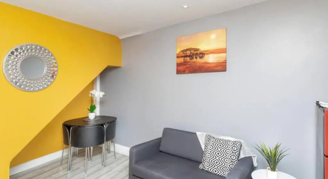 Luxury Living - Lovely 1 Bedroom Apartment, Забронировать Апартаменты/квартира Отели в центре Стоктон-он-Тис, в центре