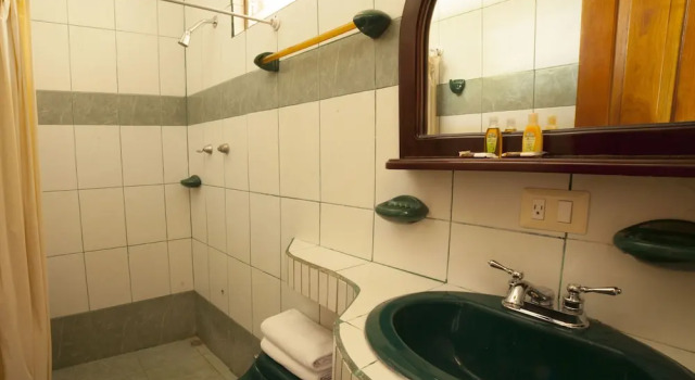 Трёхместный номер Standard с балконом Paradise Jaco Beach Front