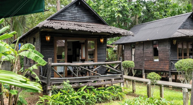 Двухместное бунгало Deluxe с балконом Mook Lanta Eco Resort
