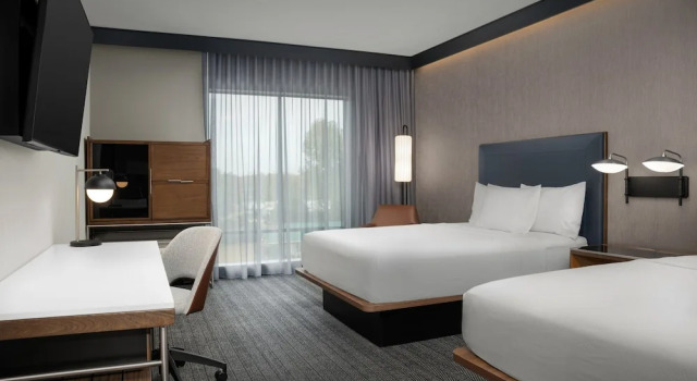 Четырёхместный номер Standard Courtyard by Marriott Northport University of Alabama