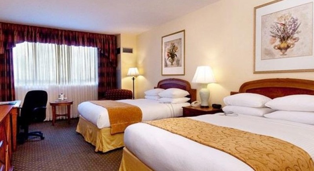 Четырёхместный номер Standard Holiday Inn Orlando International Dr-ICON by IHG