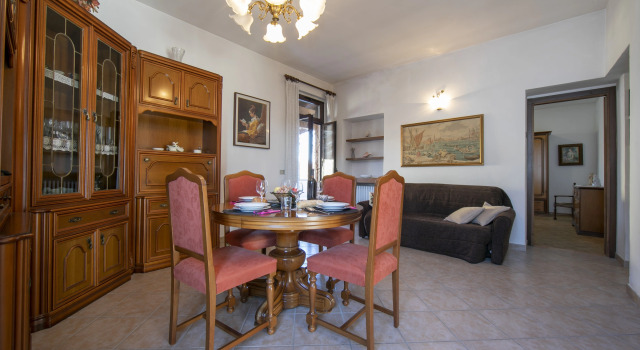 Casa Amabile With Pool, Prenota Hotel Leggiuno Lombardia
