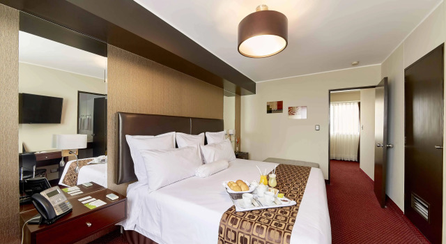 Hotel Carrera, Buchen Sie Hotel Lince Lima