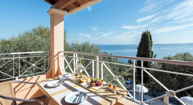 Апартаменты Comfort corfushell sea view apart hotel