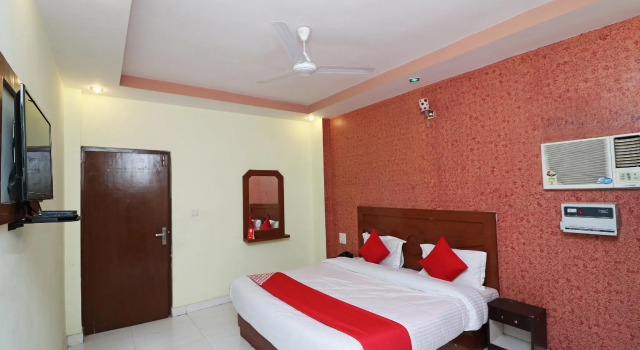 OYO 24274 Hotel Neel Ganga, Rezervovat Hotel Rāiwāla Uttarakhand