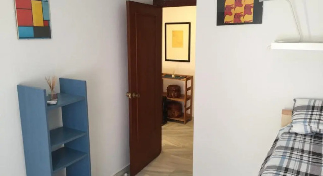 El Cortijuelo. Magnificent triplex terraced house with rooftop of 18m2, overlooking the sea. Parking, Забронировать Отель Отели Торремолинос с парковкой, рядом с Культурный центр им. Пабло Руиса Пикассо, Парковка