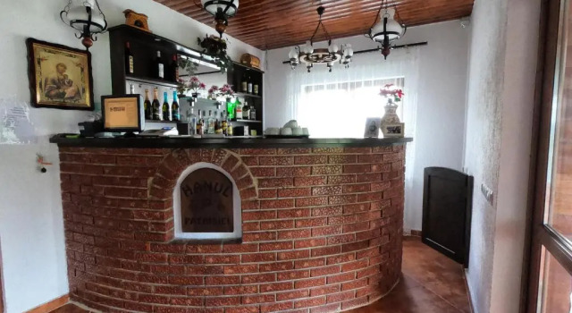Hanul Patrisiei, Varaa Hotelli Hotellit Carpathians - Romania uima-altaalla, Uima-allas